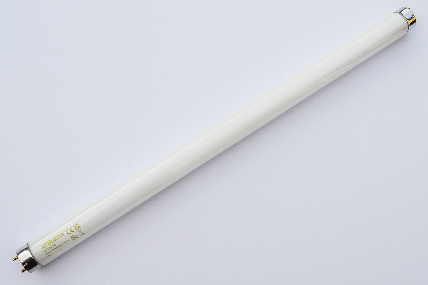 Attracta™ 15w 18"/450 mm T8 UV-rør, splintfri Attracta™ 15w 18"/450 mm T8 UV-rør, splintfri